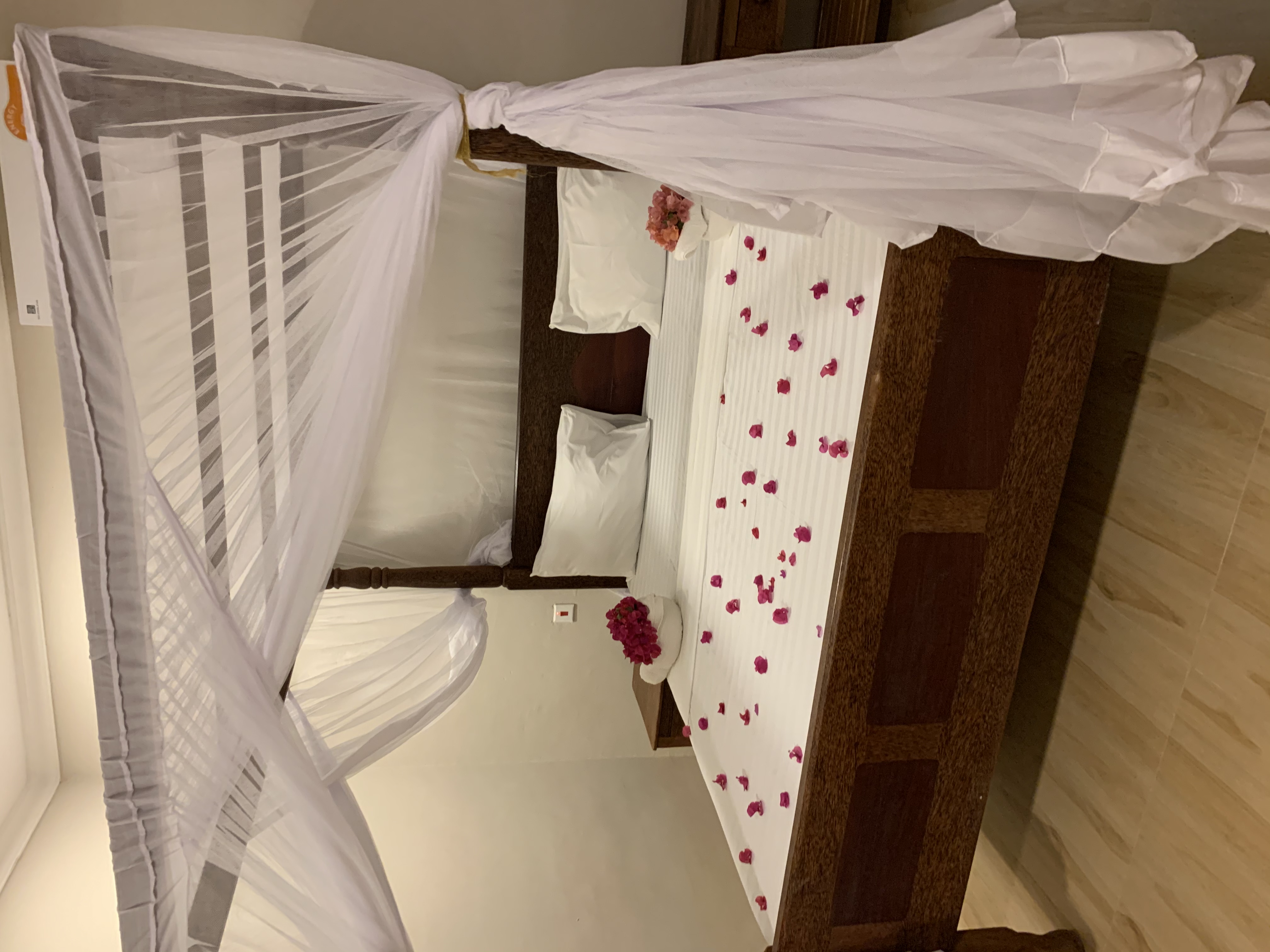 Фото Kikoi Boutique Hotel