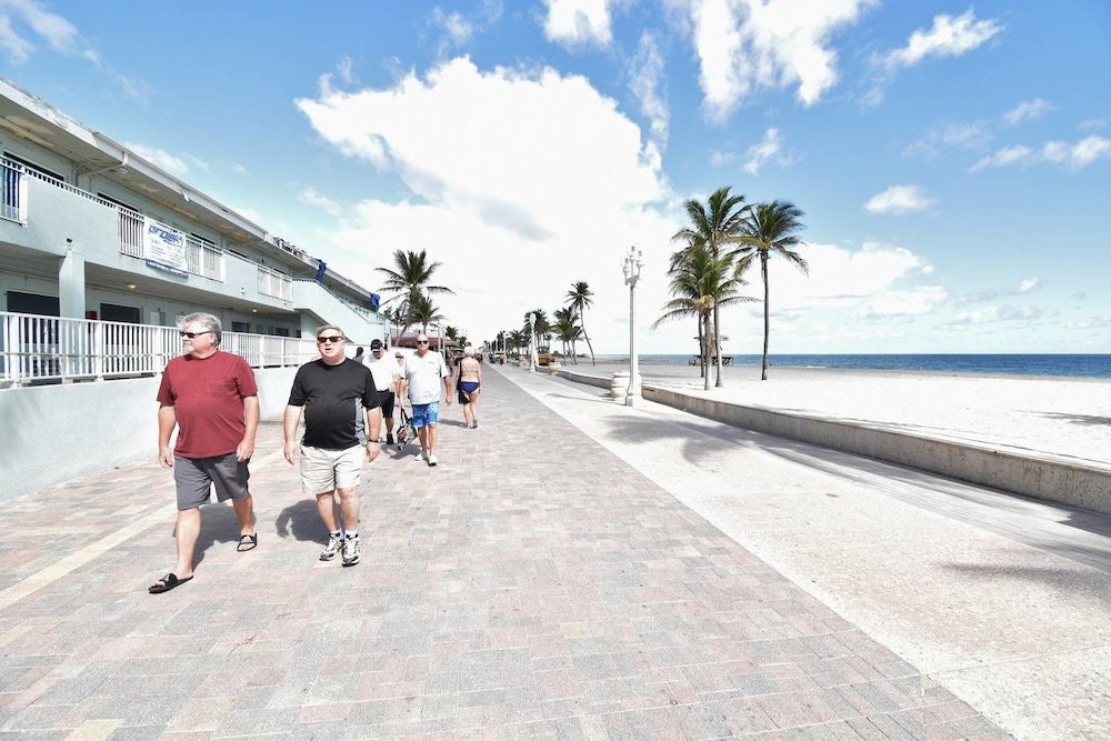 Фото Sun Beach Inn