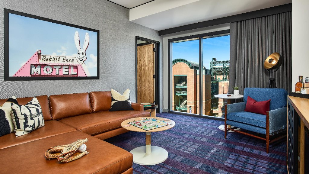 Фото The Rally Hotel at McGregor Square