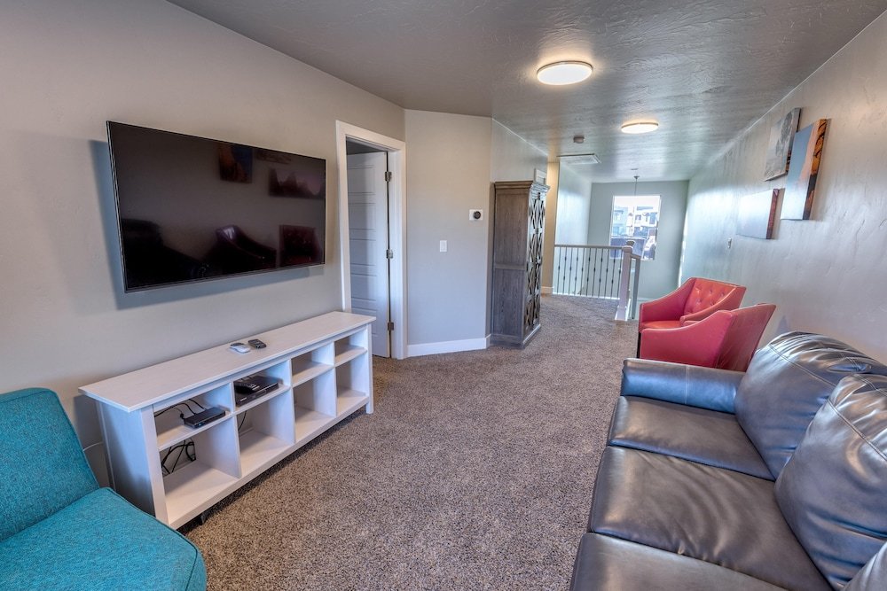 Фото The Spitting Llama