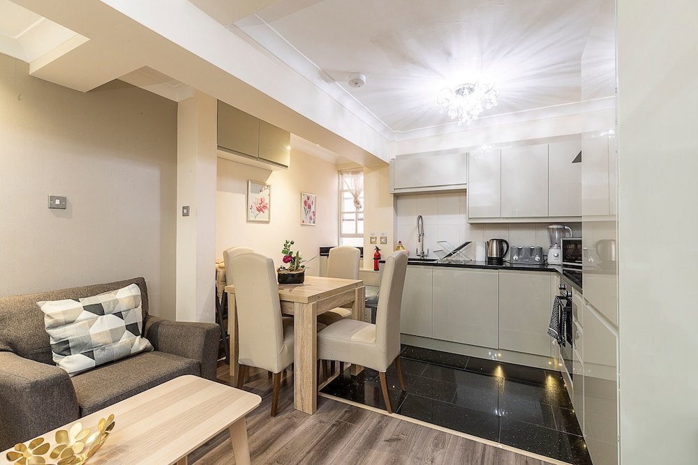 Фото Gorgeous Apartment Near Hyde Park And Oxford St