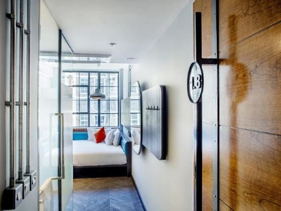 Фото New Road Hotel