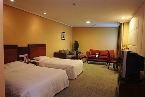 Фото Days Inn by Wyndham City Centre Xian