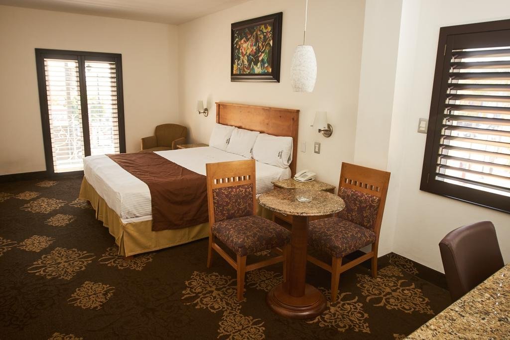 Фото Hotel Caesar's