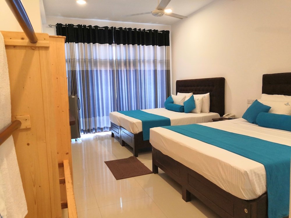 Фото Randiya Sea View Hotel