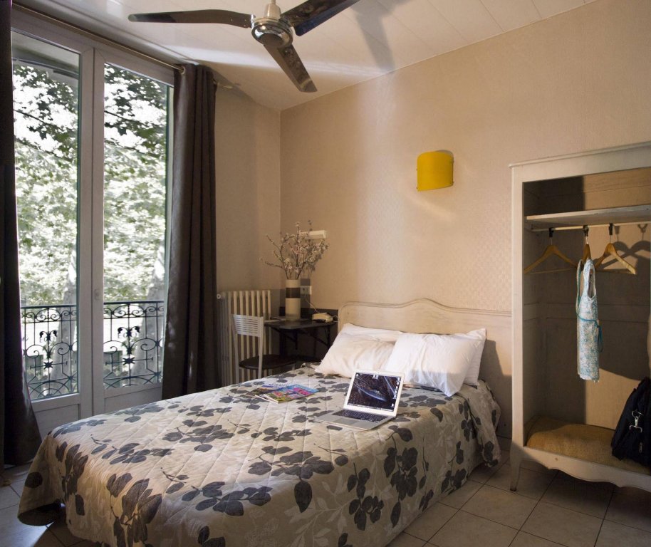 Фото Le Strasbourg Hotel