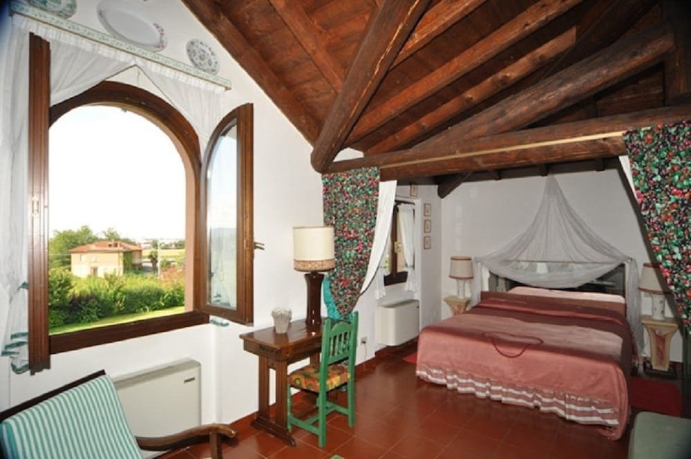 Фото Ricci Curbastro Agriturismo