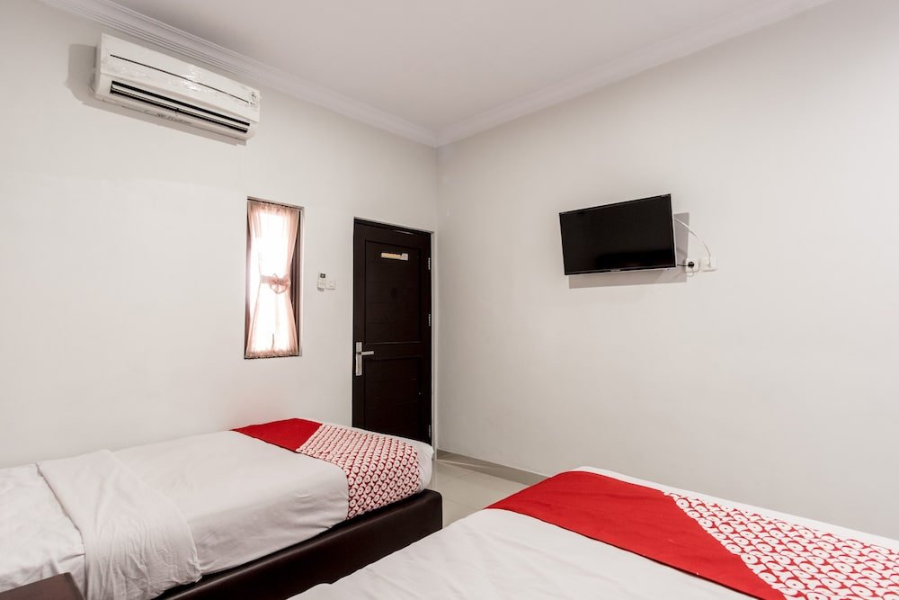 Фото Oyo 283 Helvetia Residence