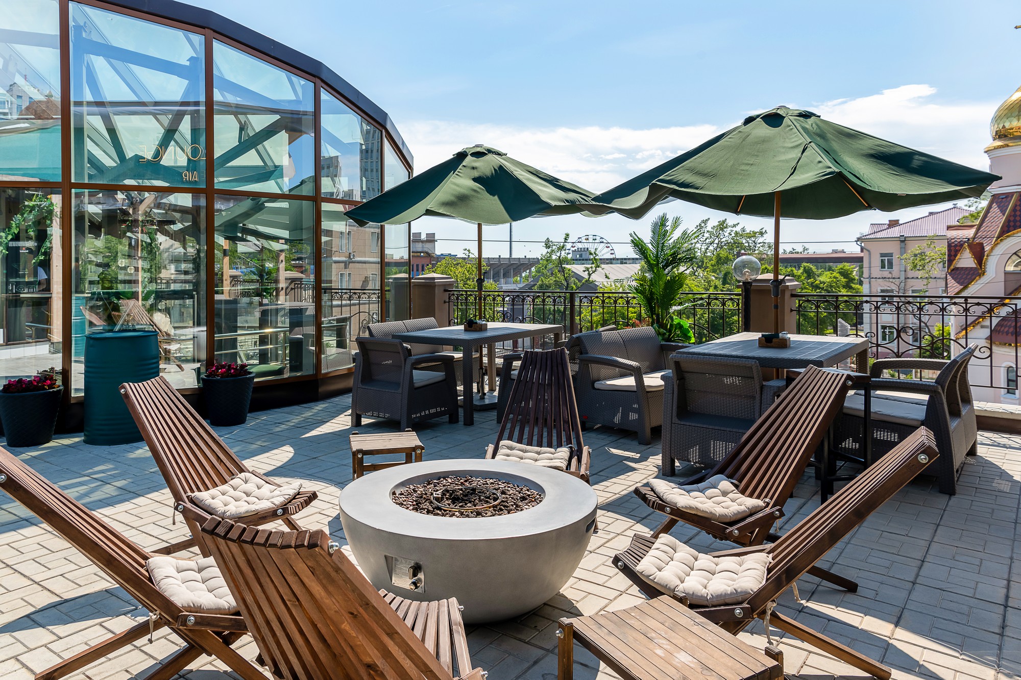 Фото V Hotel&Rooftop Lounge