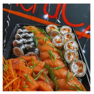 Mega Sushi (Kuybyshevskiy proyezd, 2) ، مطعم سوشي
