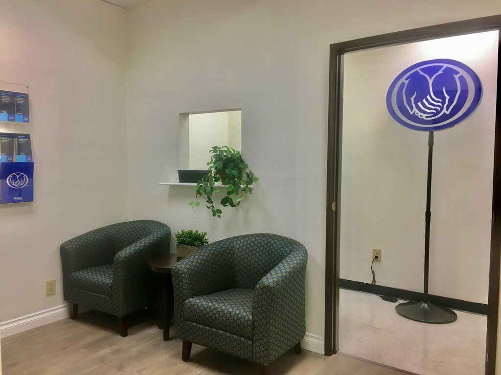 Insurance company Phoebe Phuong Le: Allstate Insurance, State of California, photo