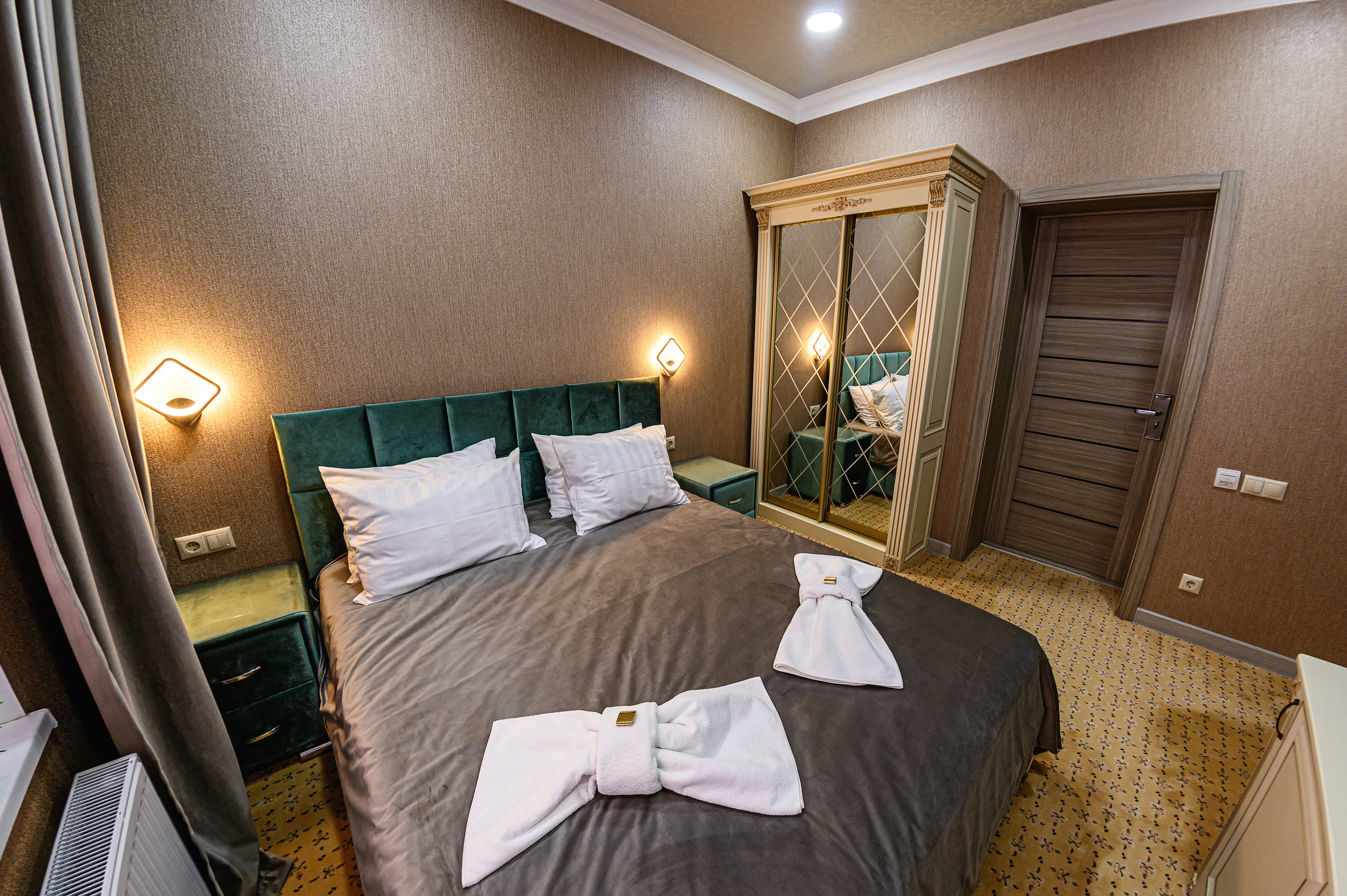 Фото Алёлина Хата