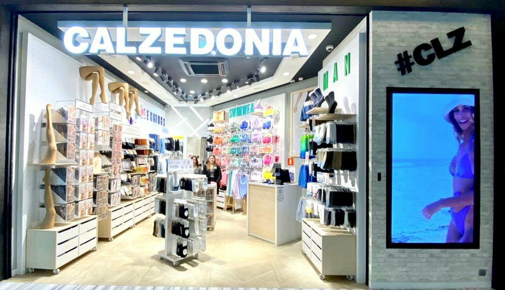 Магазин чулок и колготок Calzedonia, Москва, фото