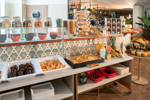 Гостиница Novotel Suites Nice Airport во Франции