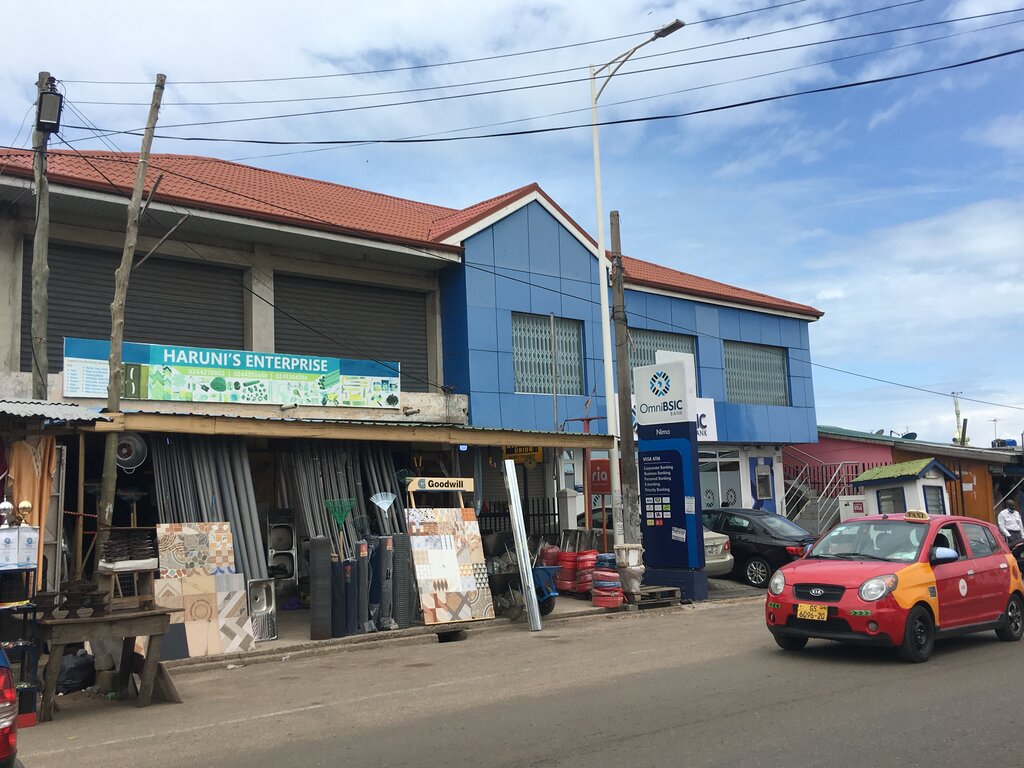 Building maintenance Haruna ent, Accra, photo