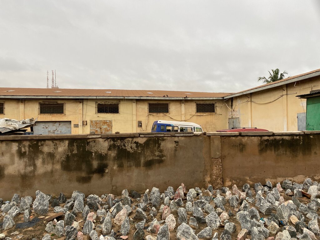 Warehouse equipment Coatingbond Warehouse, Accra, photo