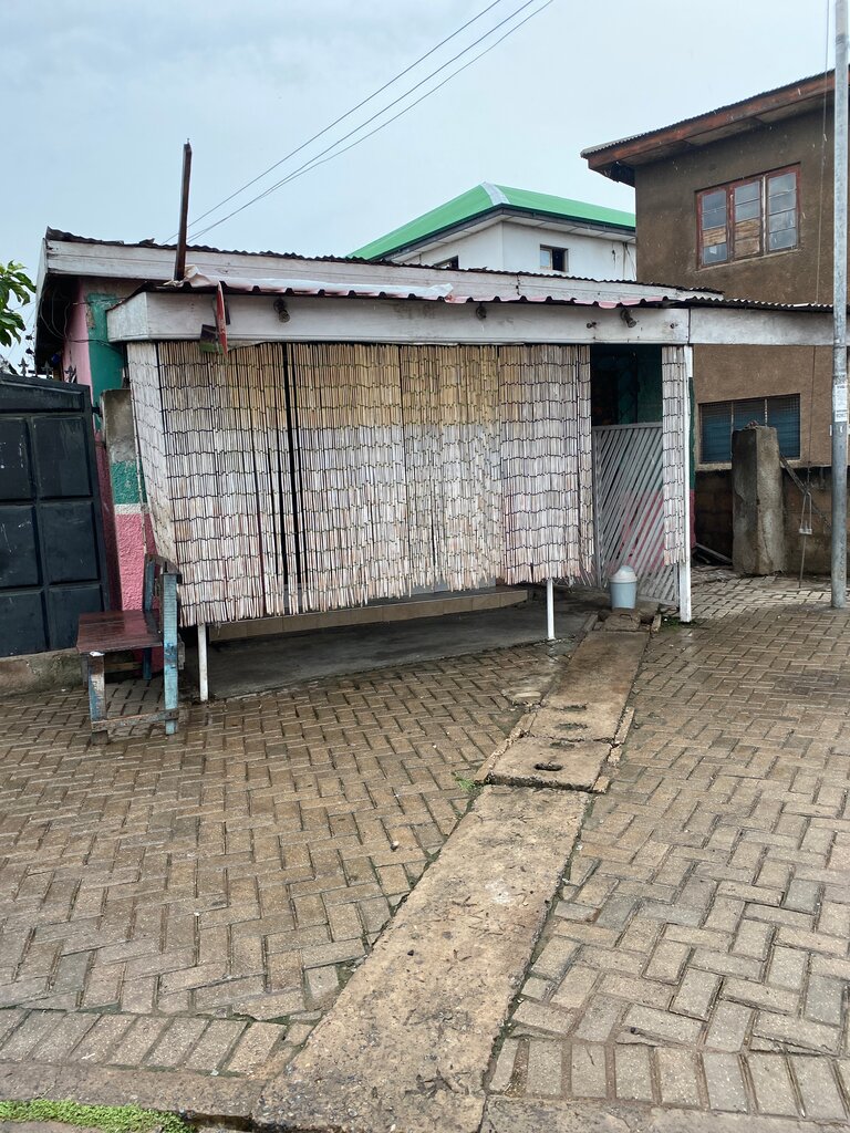 Bar, pub Nyomo Pub, Accra, photo