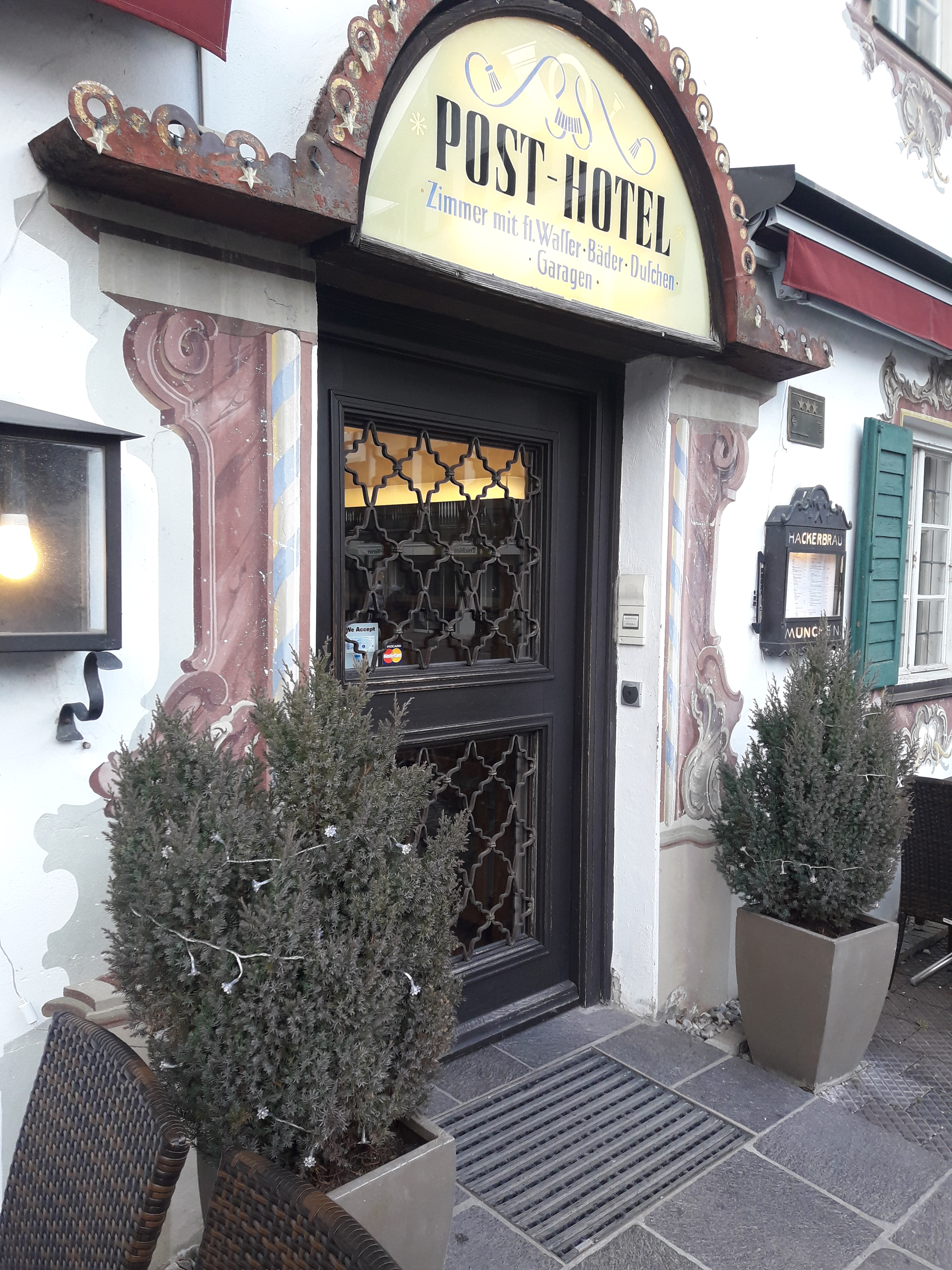 Фото отеля 2