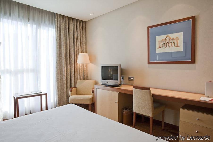 Фото Hotel Ilunion Alcalá Norte