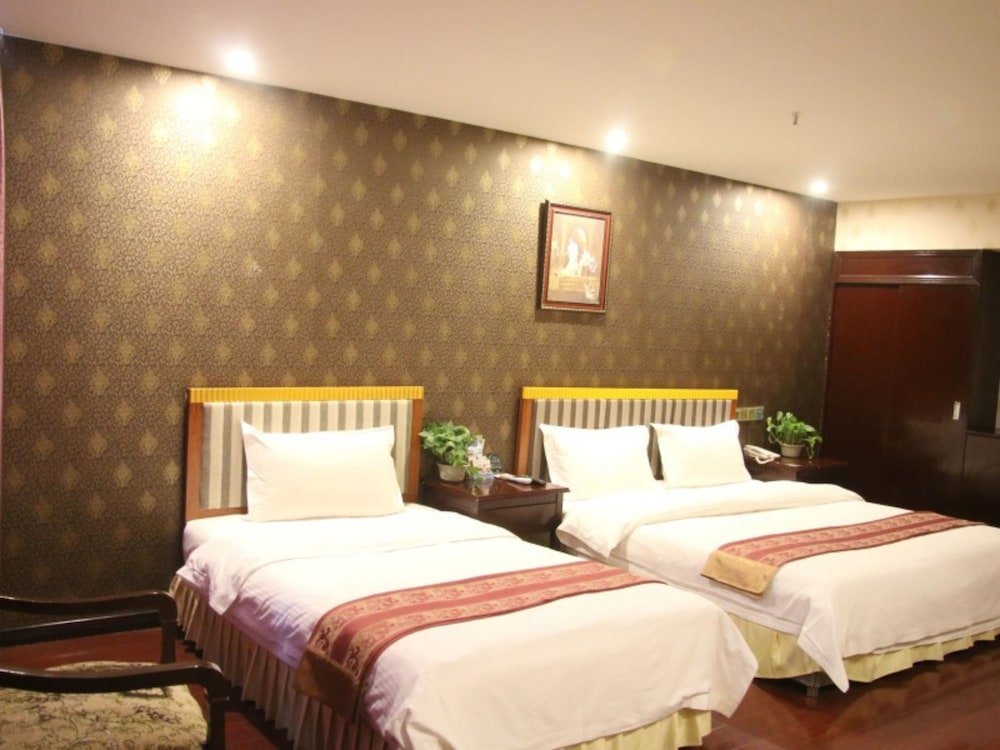 Фото GreenTree Inn Chongqing Shiqiaopu Computer City Light Rail Stine Express Hotel