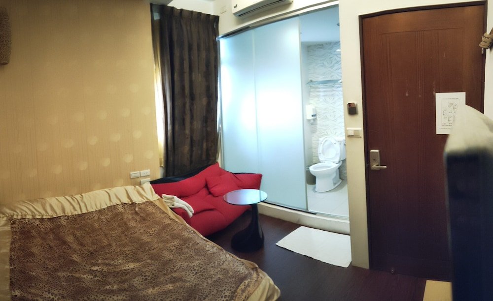 Фото Come and Play Guesthouse