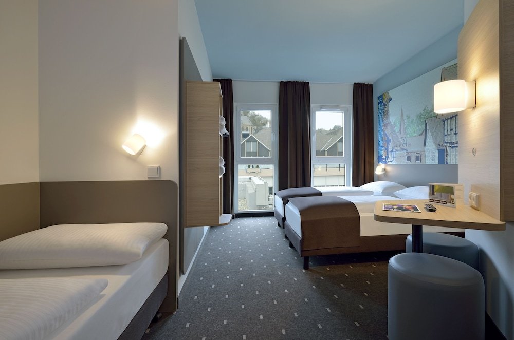 Фото B&b Hotel Marburg