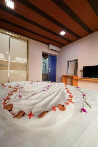 Гостиница Sunset Stay Maldives в Тинаду