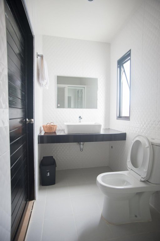 Фото Baan Ploy in - Adults Only - Hostel