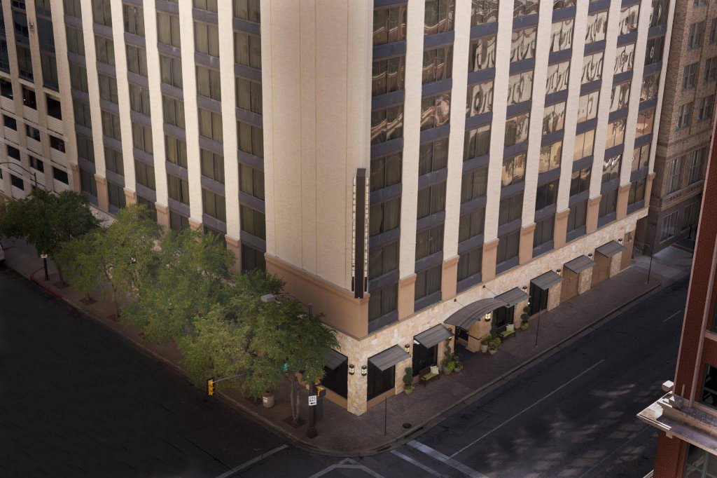 Фото Embassy Suites by Hilton Fort Worth Downtown