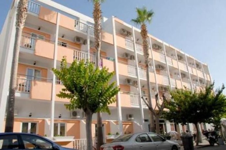 Фото Paritsa Hotel