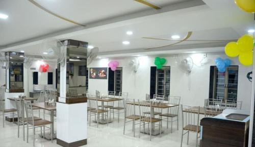 Фото Hotel Royal Treat Kolhapur