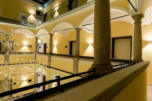 Гостиница Motel One Linz - Hauptplatz