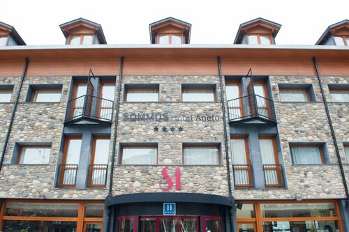 Гостиница Sommos Hotel Aneto в Арагоне