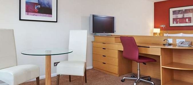 Фото Hilton London Watford