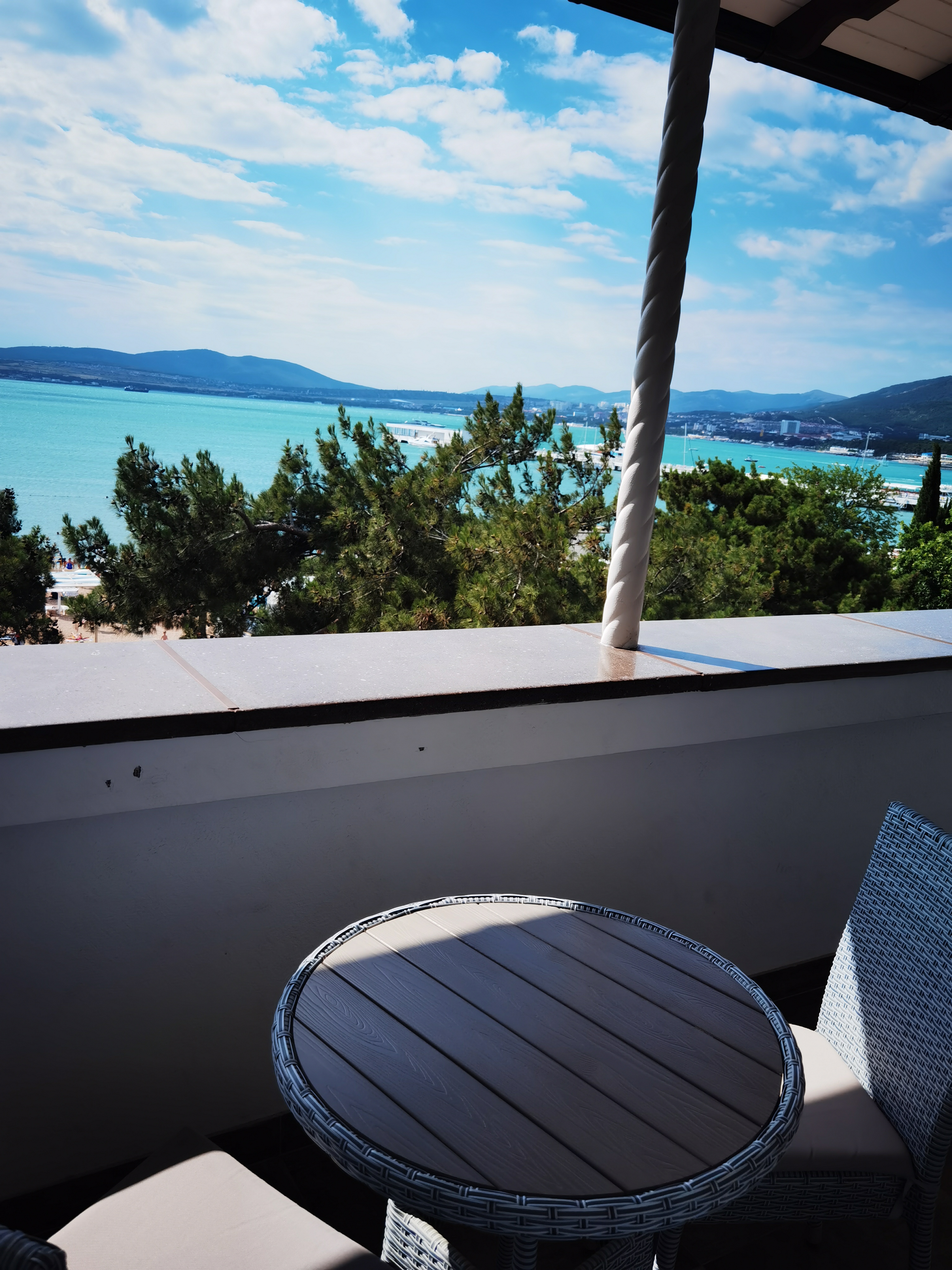 Фото Янтарь