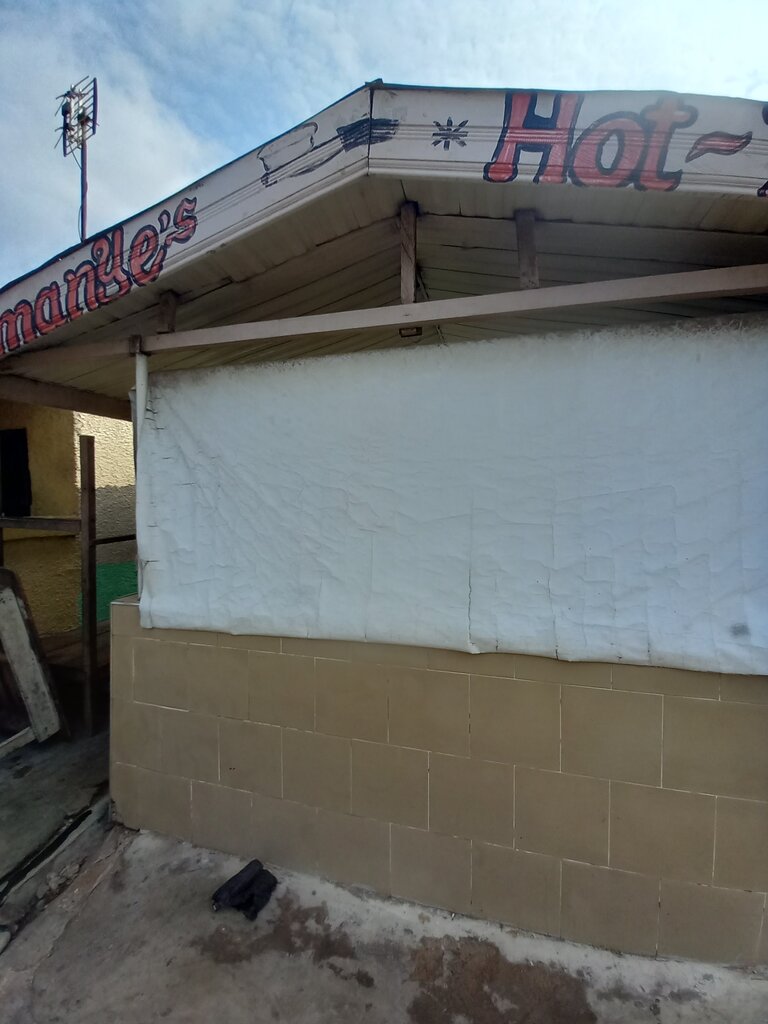 Fast food Omanyes hot pot, Accra, photo