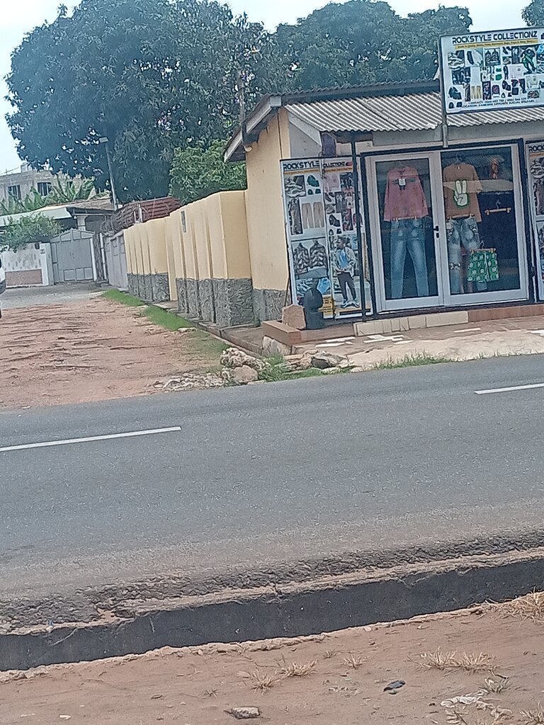 Clothing store Rockstyle collectionz, Accra, photo