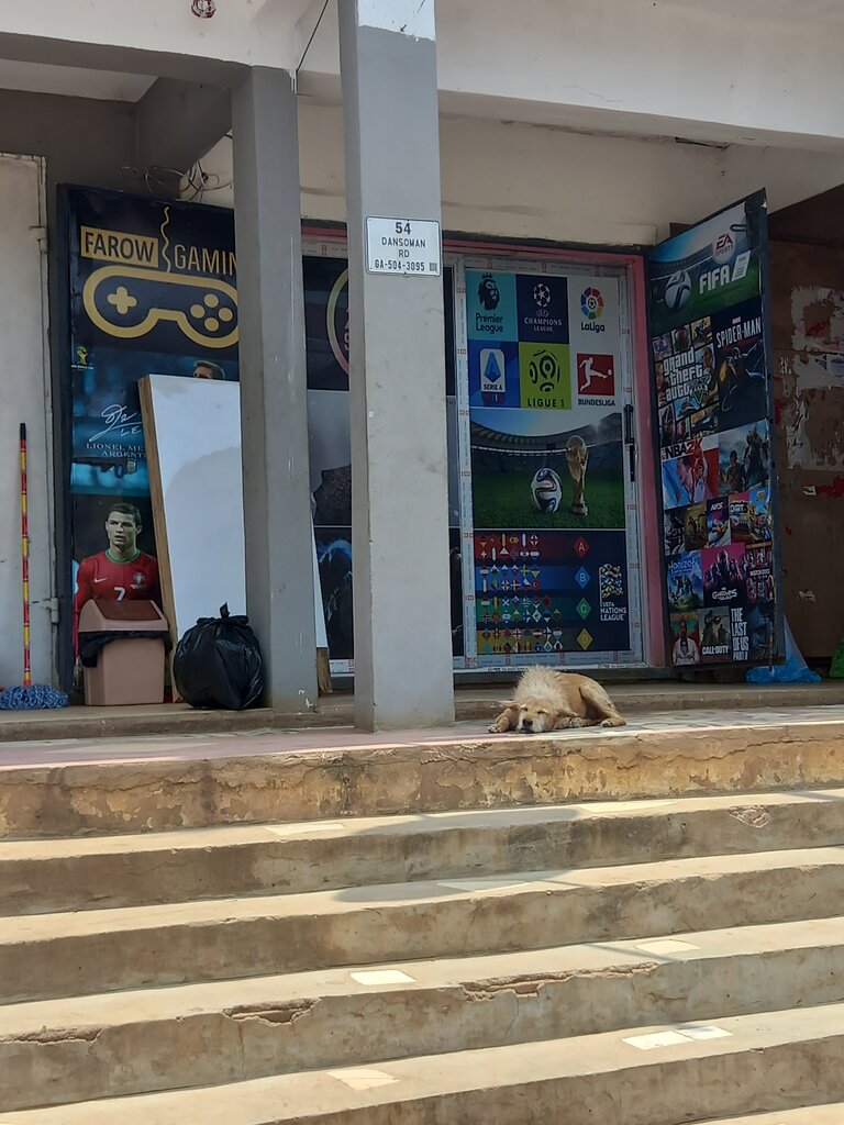 Gaming club Farow gaming, Accra, photo