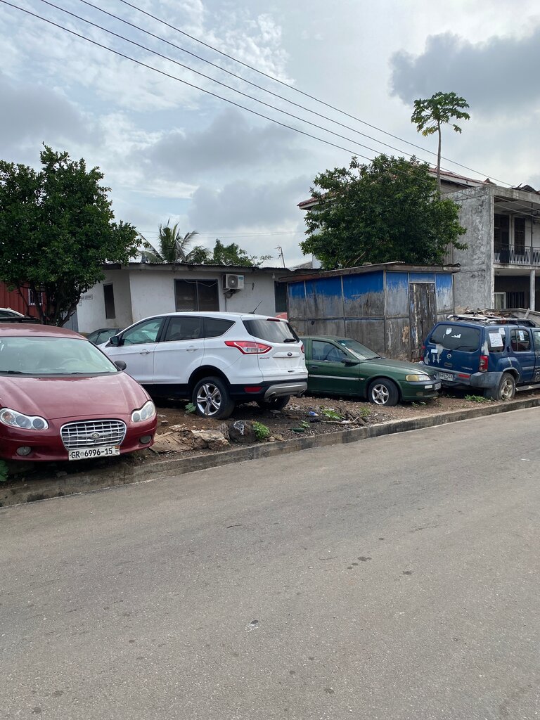 Car service, auto repair Tofik Automobile Shop, Accra, photo