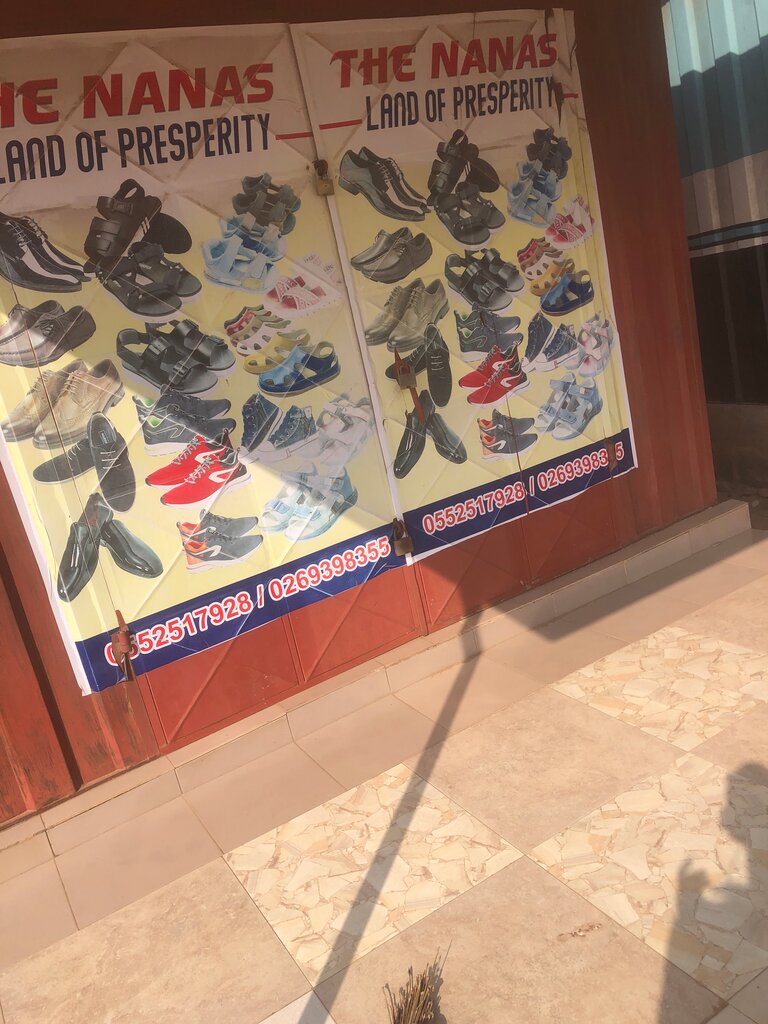 Shoe studio The nanas, Earth, photo