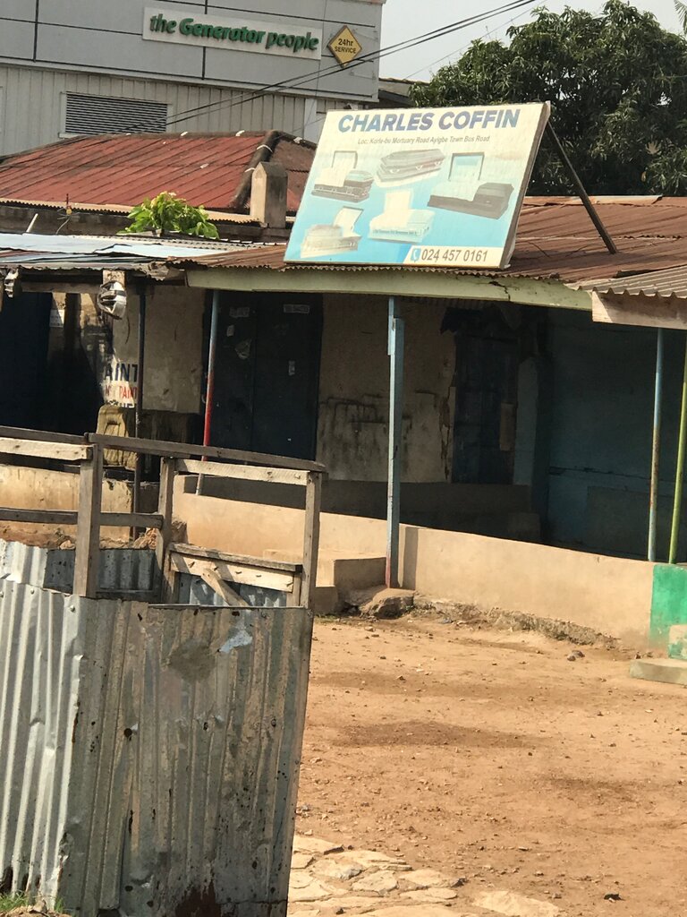 Ritual accessories Charles Coffin, Accra, photo