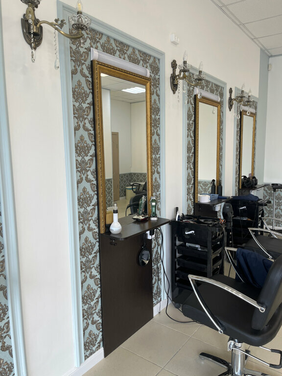 Hairdresser Cirulnik, Gelendgik, photo