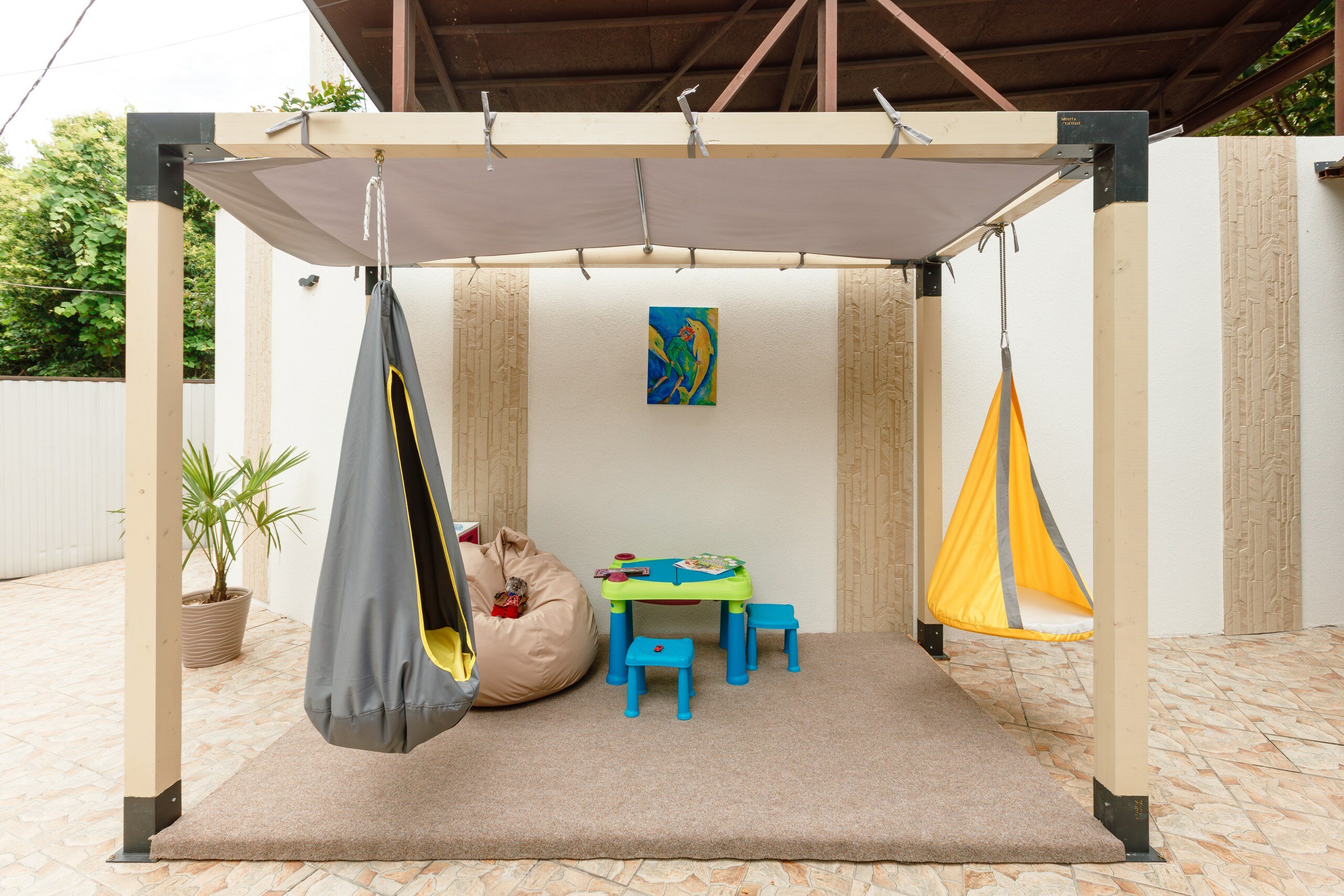 Фото Современник