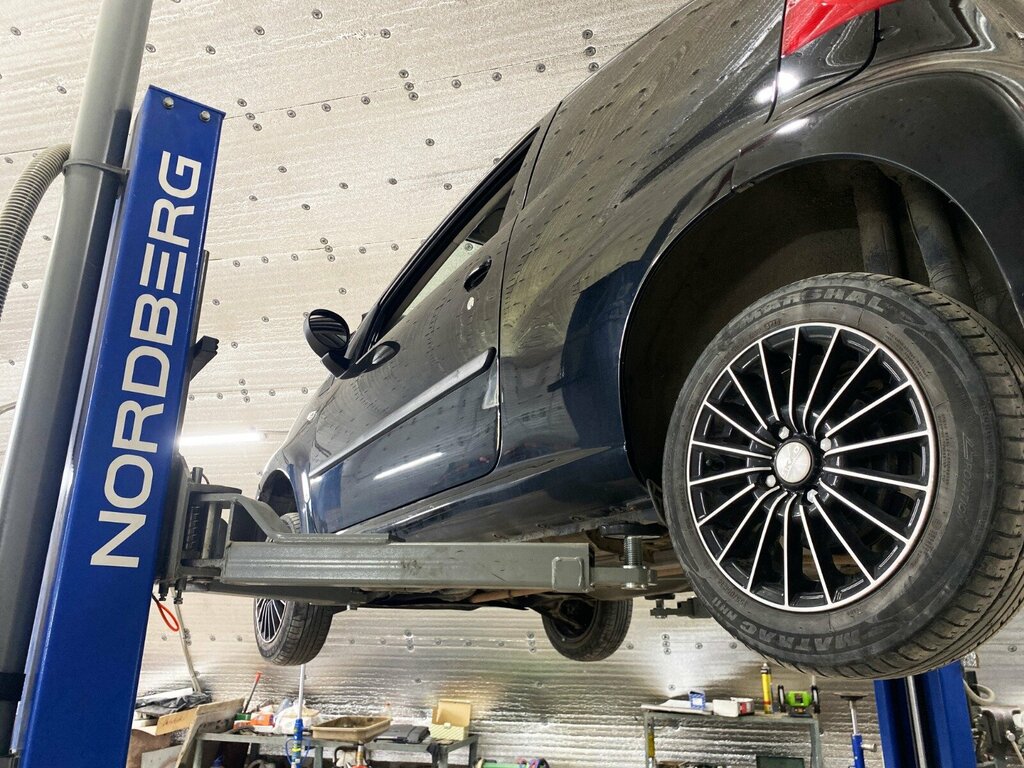 Car service, auto repair ЛТК Сервис, Yalta, photo