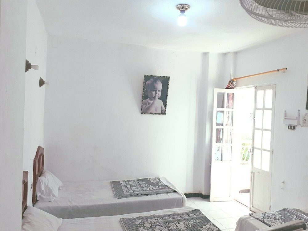 Фото Seasons Hotel