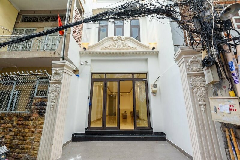 Гостиница Cozrum Homes - June Corner в Хошимине