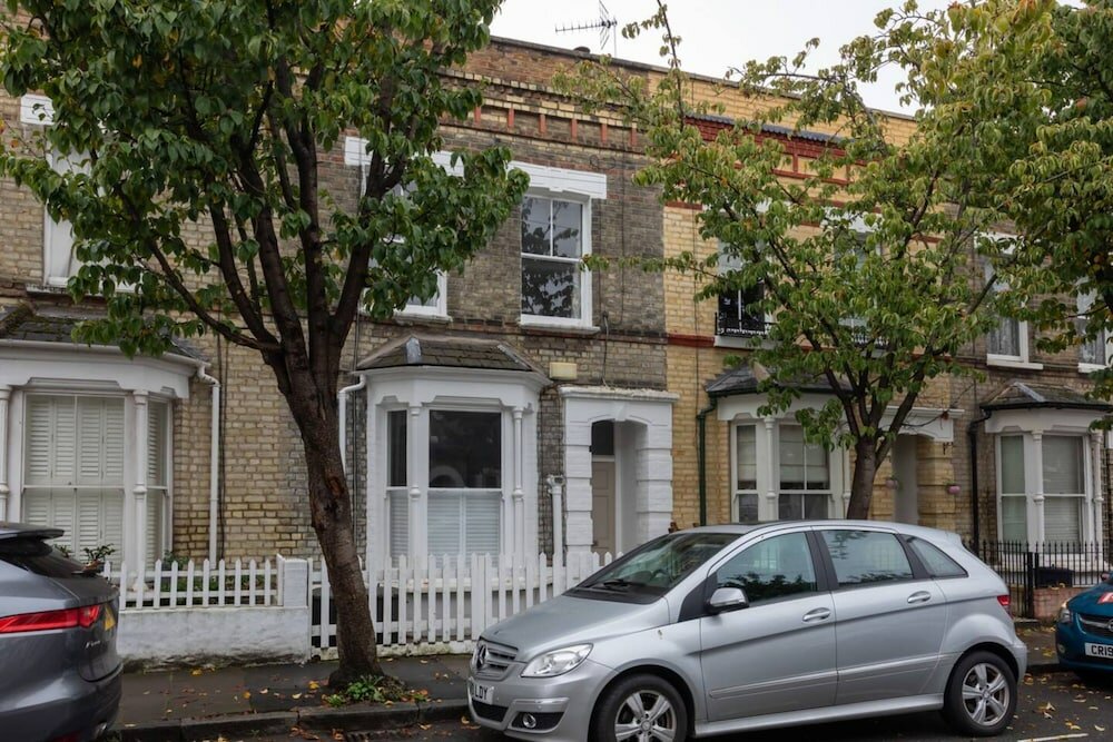 Фото Vibrant 1bd Home With Outdoor Patio - Hammersmith!