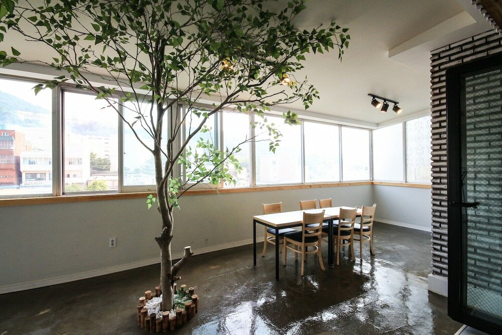 Фото Yeosu Party Motel and Guest House