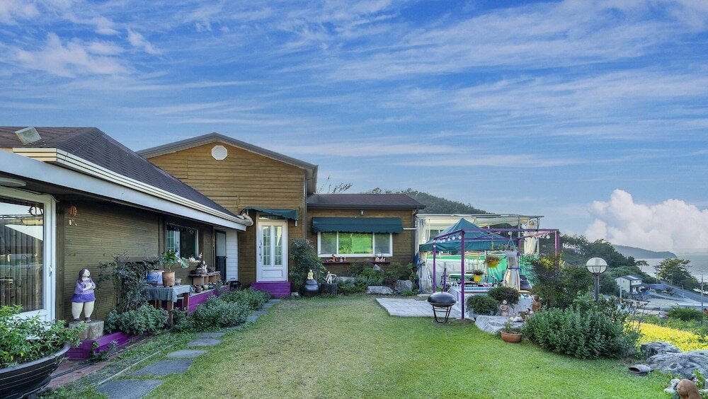 Фото Yeosu Artist Pension