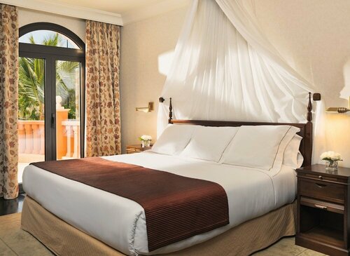 Гостиница Hotel Las Madrigueras Golf Resort & SPA